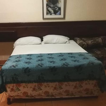 Carnetta'S House Hotel Maraval Esterno foto